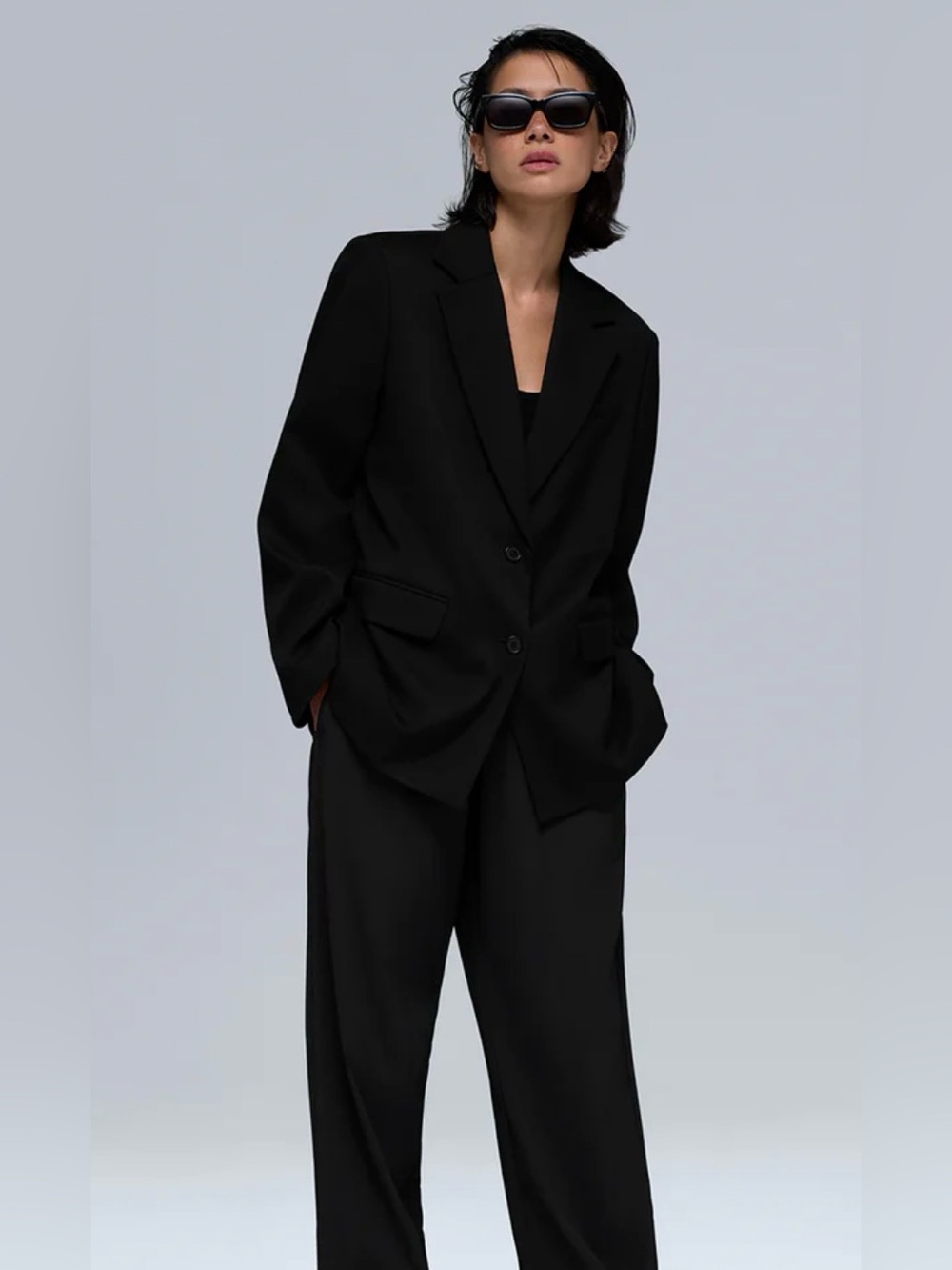 ✨ Alo Yoga First Class Blazer in Black. NWOT